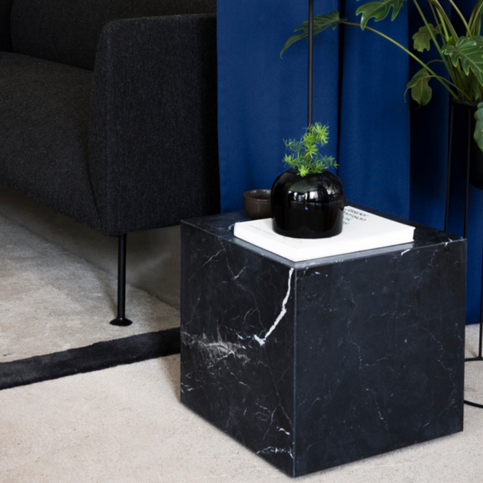 Cubos Plinth