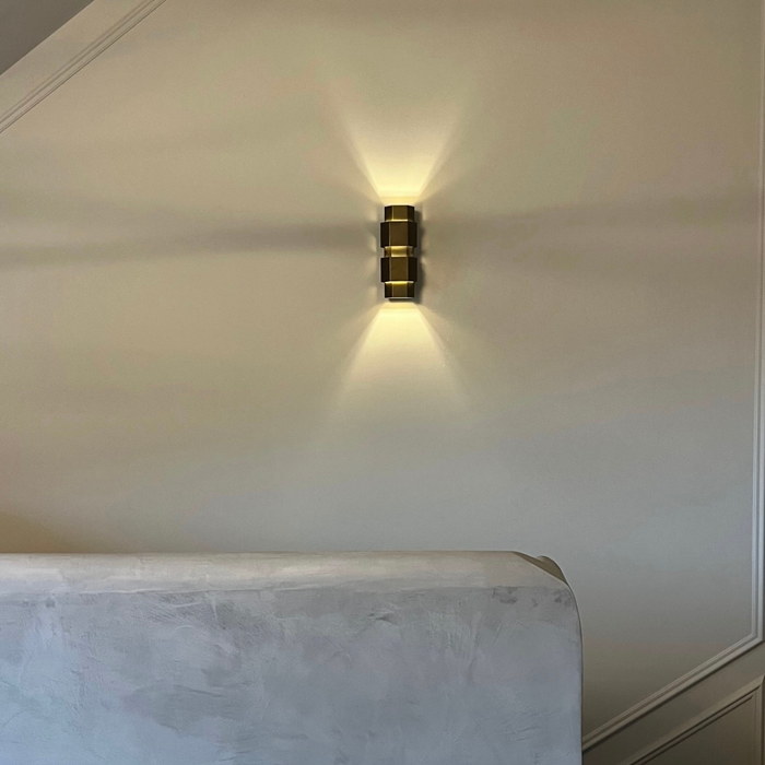 Saint Wall Lamp