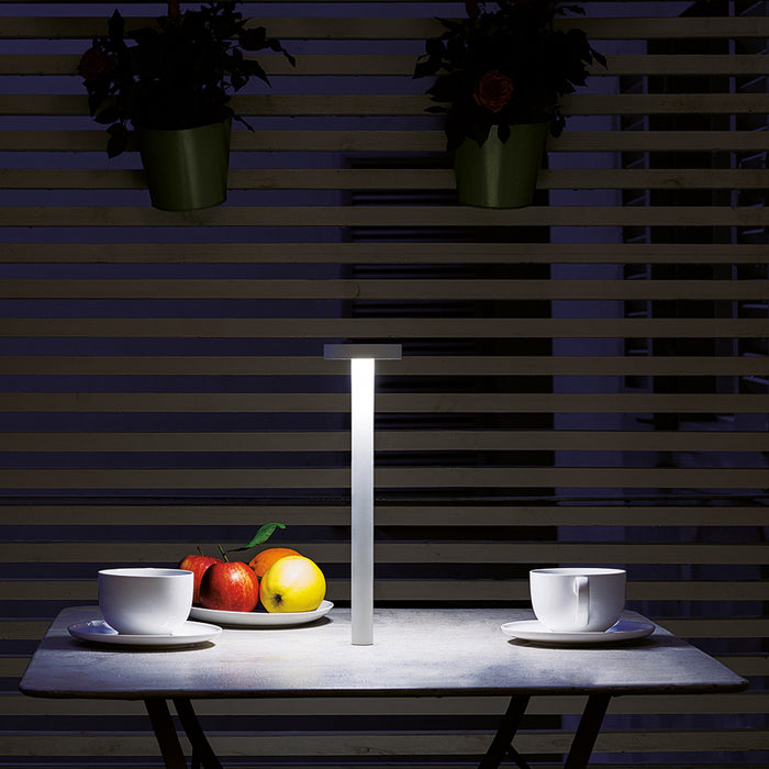 TeTaTeT White Table Lamp by Davide Groppi
